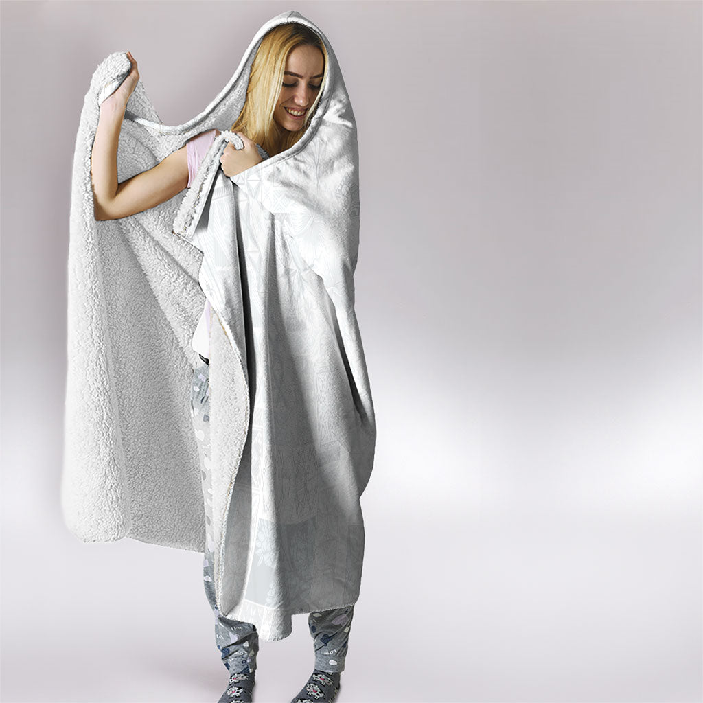 Samoa AIGA Mamanu Siapo Malu Motifs Hooded Blanket Lotu a Tamaiti White Ver LT7 - Polynesian Pride