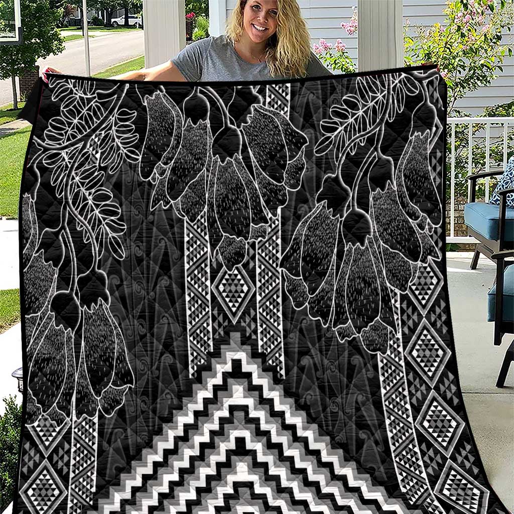 Aotearoa Taniko Pattern Quilt Poutama Mix Kowhai Flowers LT7 Grey - Polynesian Pride