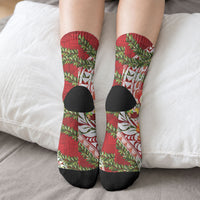 Mele Kalikimaka Hawaii Christmas Maile Lei Crew Socks Tropical Santa LT7 - Polynesian Pride