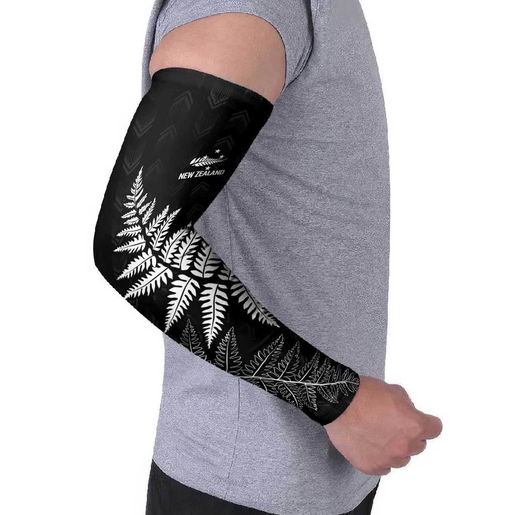 New Zealand Lawn Bowls Personalized Arm Sleeves Wrap-Around Silver Fern LT7 - Polynesian Pride
