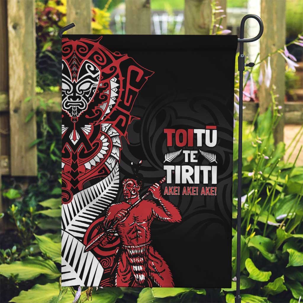 Aotearoa Toitu Te Tiriti Garden Flag Whakairo Wheku LT7 Garden Flag Black - Polynesian Pride