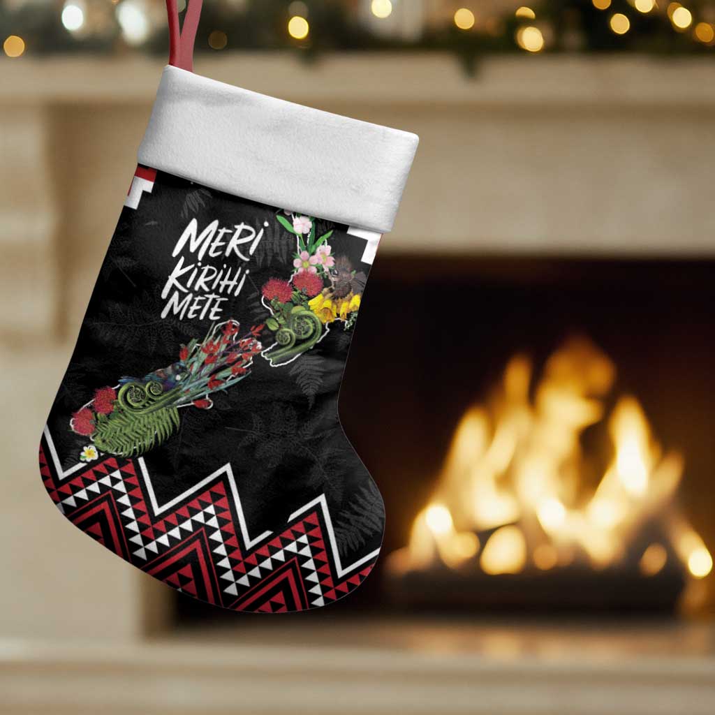 New Zealand Christmas Taniko Poutama Christmas Stocking Flora Map with Birds LT7 Set of 2 Red - Polynesian Pride
