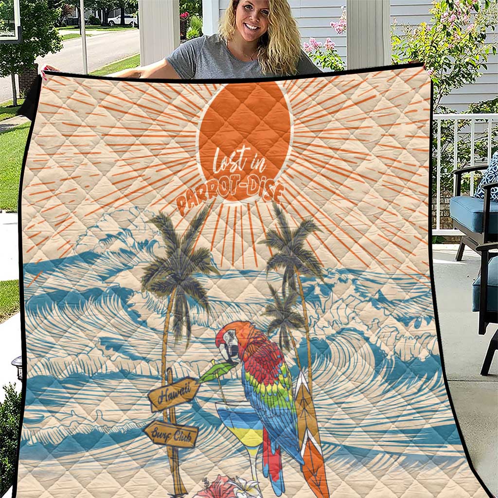 Christmas In July - Hawaii Retro Quilt Lost In Parrot-dise LT7 Beige - Polynesian Pride