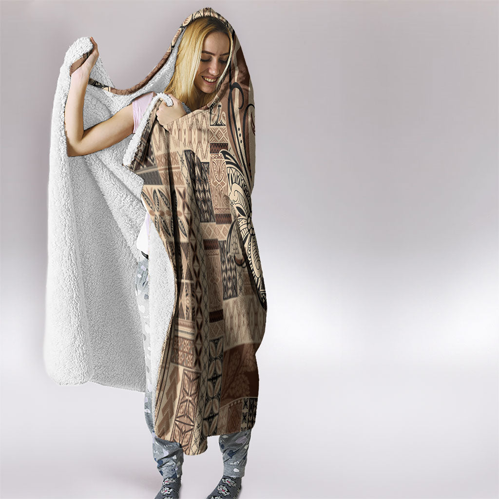 Talofa Samoa Mamanu Siapo Mix Malu Hooded Blanket Classic Beige Frangipani and Turtles LT7 - Polynesian Pride