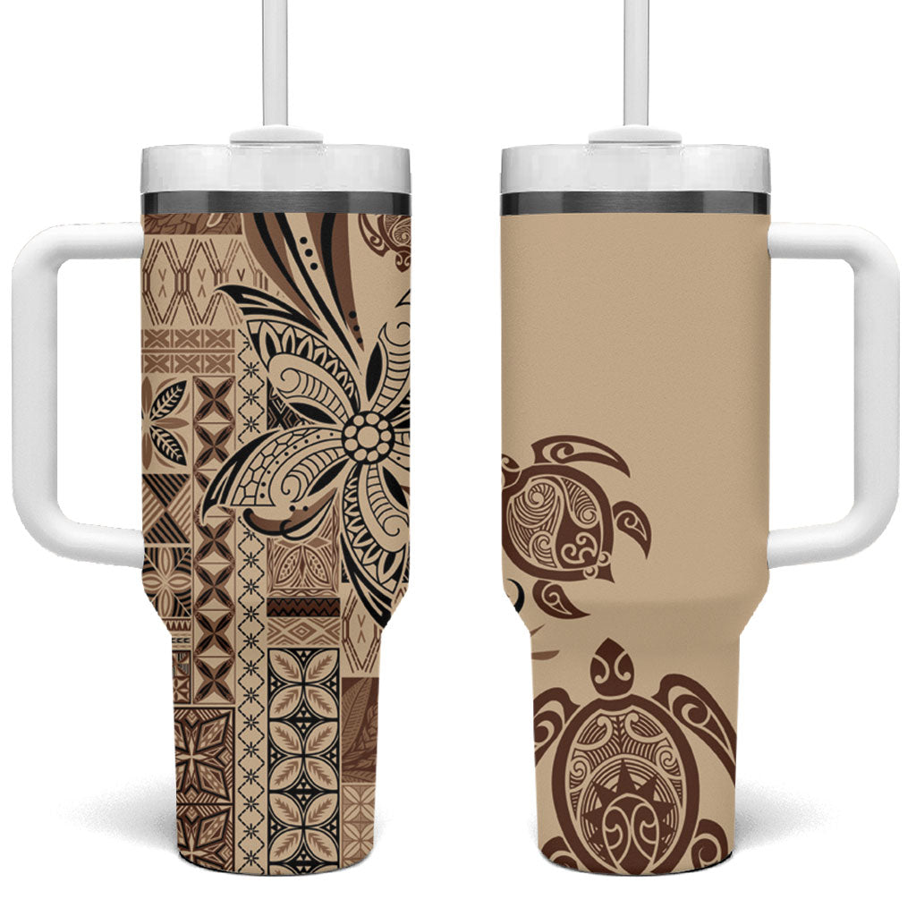 Talofa Samoa Mamanu Siapo Mix Malu Tumbler With Handle Classic Beige Frangipani and Turtles LT7 One Size: 40 oz Beige - Polynesian Pride
