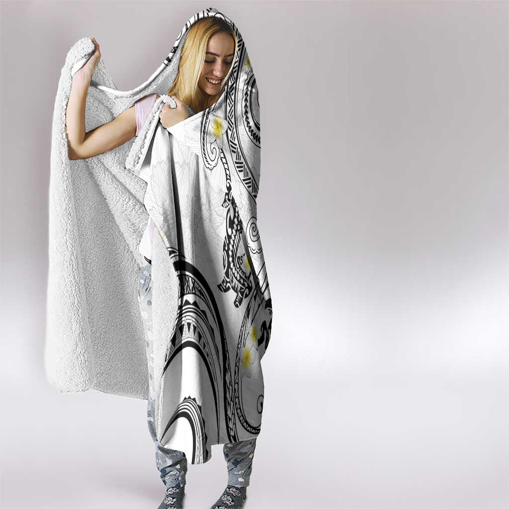 Polynesia Tribal Hooded Blanket White Plumeria Tentacles LT7 - Polynesian Pride