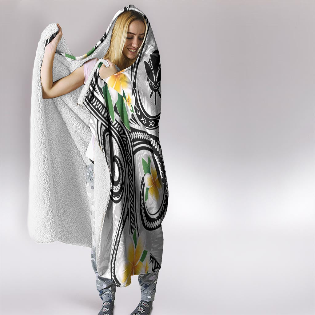 Kanaka Maoli Hawaii Plumeria Hooded Blanket Dancing Tentacles White Style LT7 - Polynesian Pride