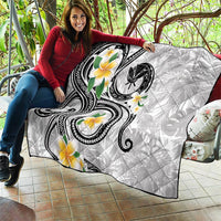 Kanaka Maoli Hawaii Plumeria Quilt Dancing Tentacles White Style LT7 - Polynesian Pride