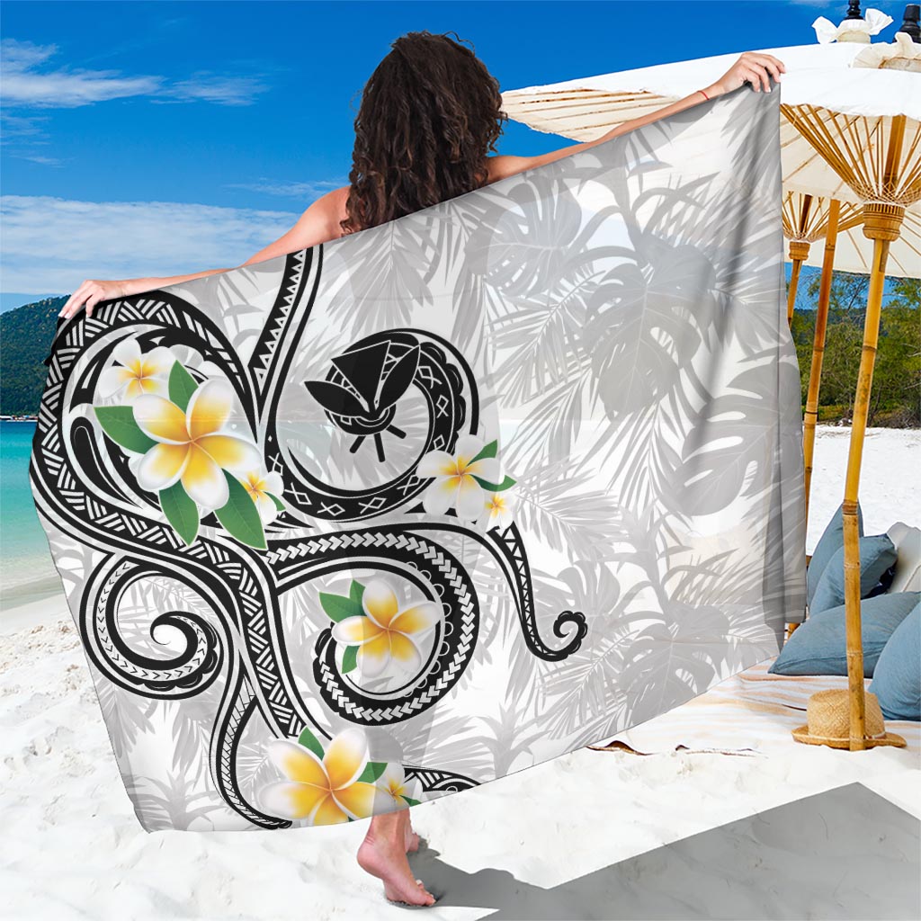 Kanaka Maoli Hawaii Plumeria Sarong Dancing Tentacles White Style LT7 One Size 44 x 66 inches White - Polynesian Pride
