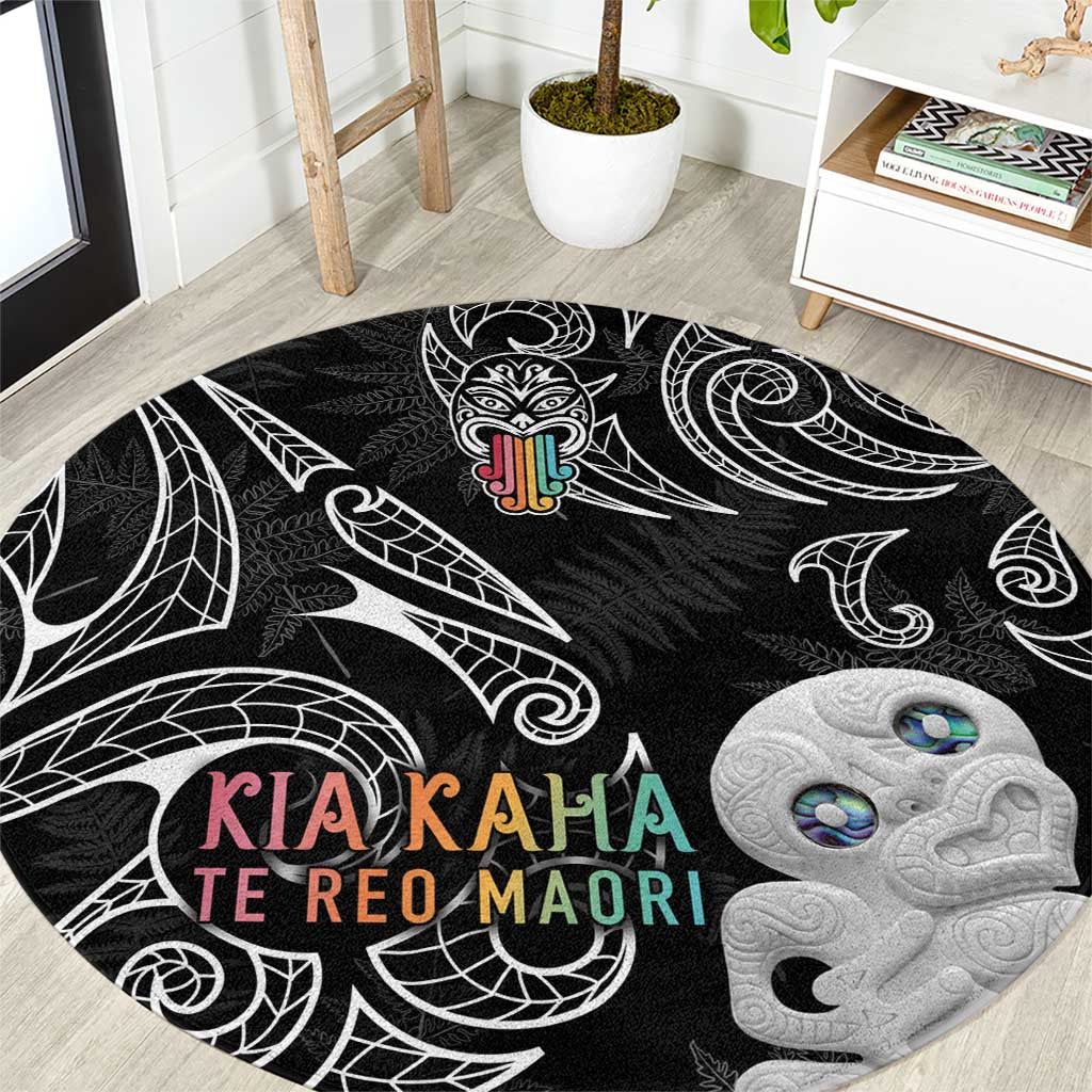 Kia Hara Te reo Maori Round Carpet Manaia Moko Pattern LT7 Black - Polynesian Pride