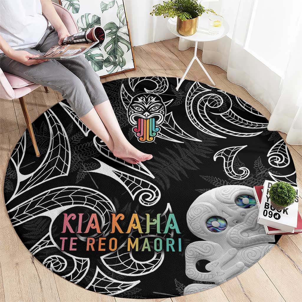 Kia Hara Te reo Maori Round Carpet Manaia Moko Pattern LT7 - Polynesian Pride