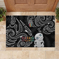 Kia Hara Te reo Maori Rubber Doormat Manaia Moko Pattern LT7 Black - Polynesian Pride