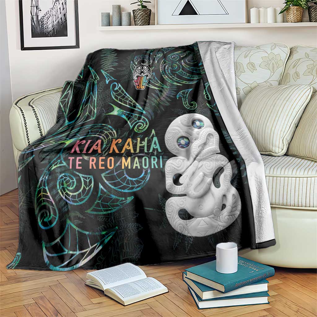 Kia Hara Te reo Maori Blanket Manaia Moko Mix Paua Shell LT7 Green - Polynesian Pride