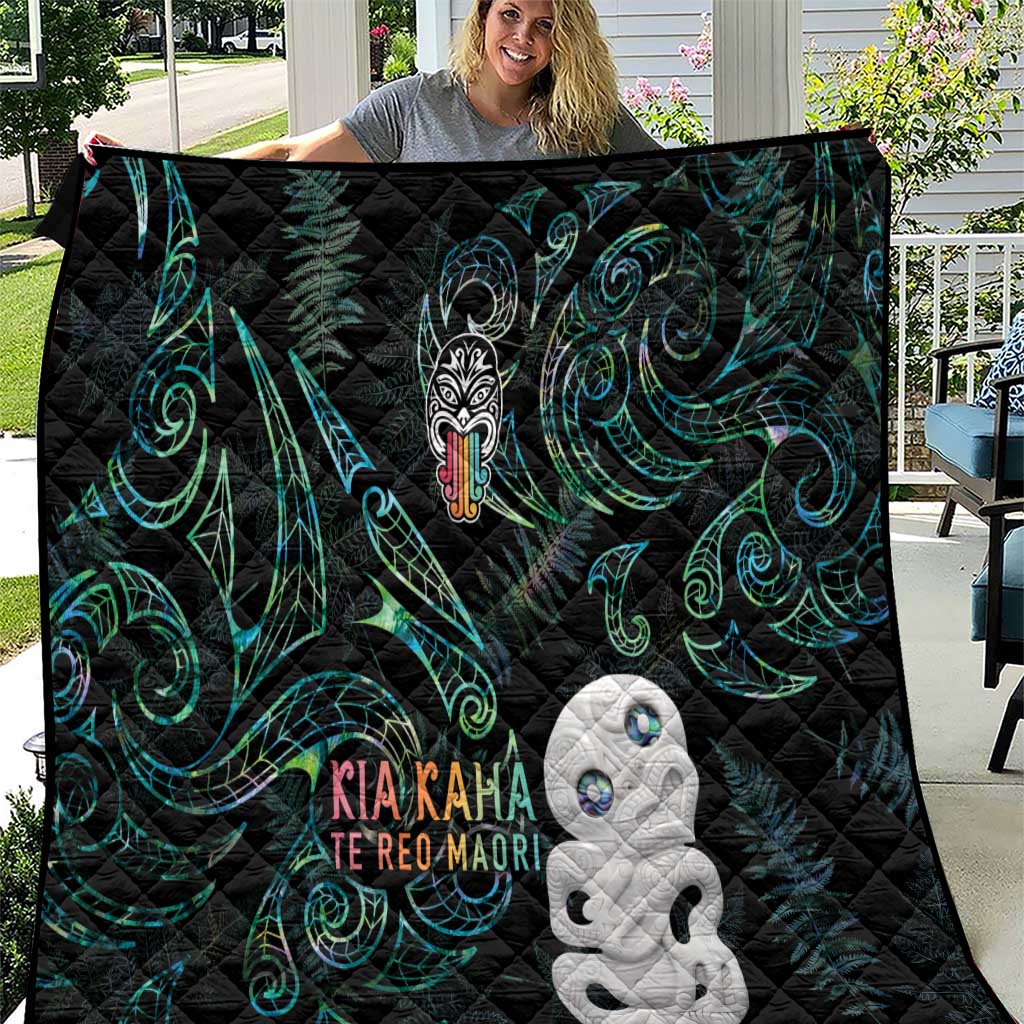 Kia Hara Te reo Maori Quilt Manaia Moko Mix Paua Shell LT7 Green - Polynesian Pride