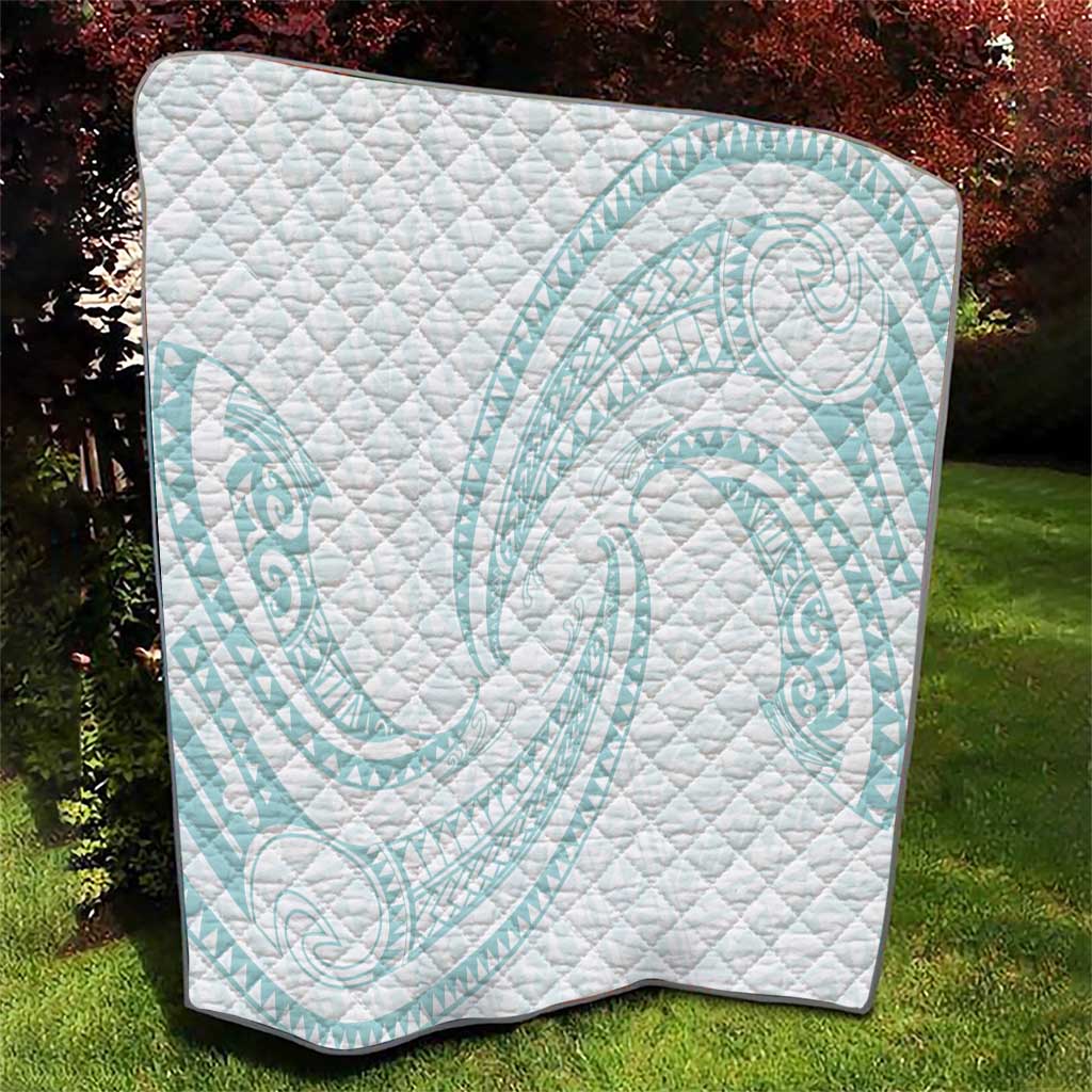 White Sunday Lotu Tamaiti Quilt Polynesian Wave Pastel Cyan LT9 - Polynesian Pride