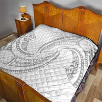 White Sunday Lotu Tamaiti Quilt Polynesian Wave Pastel Gray LT9 - Polynesian Pride