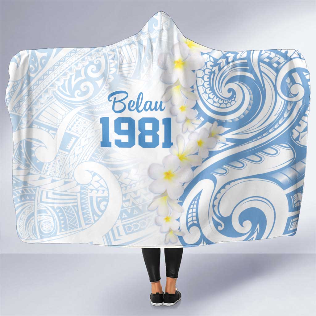 Palau 1981 Tribal Tattoo Hooded Blanket with Belau Plumeria Flowers LT9 One Size White - Polynesian Pride