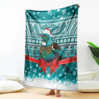 New Zealand Tui Bird Christmas Blanket Maori Inspired Knitted Patterns