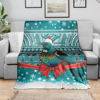 New Zealand Tui Bird Christmas Blanket Maori Inspired Knitted Patterns