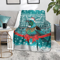 New Zealand Tui Bird Christmas Blanket Maori Inspired Knitted Patterns