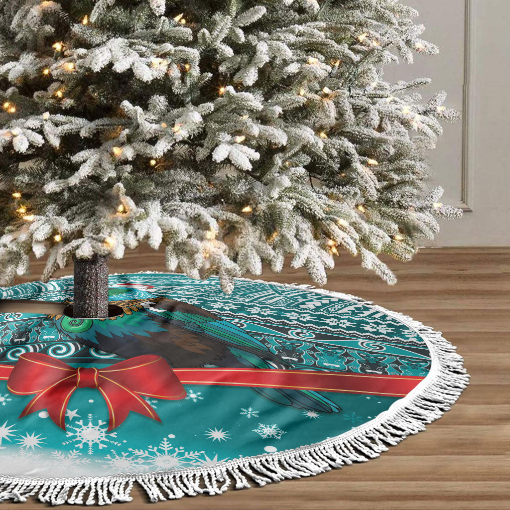 New Zealand Tui Bird Christmas Tree Skirt Maori Inspired Knitted Patterns