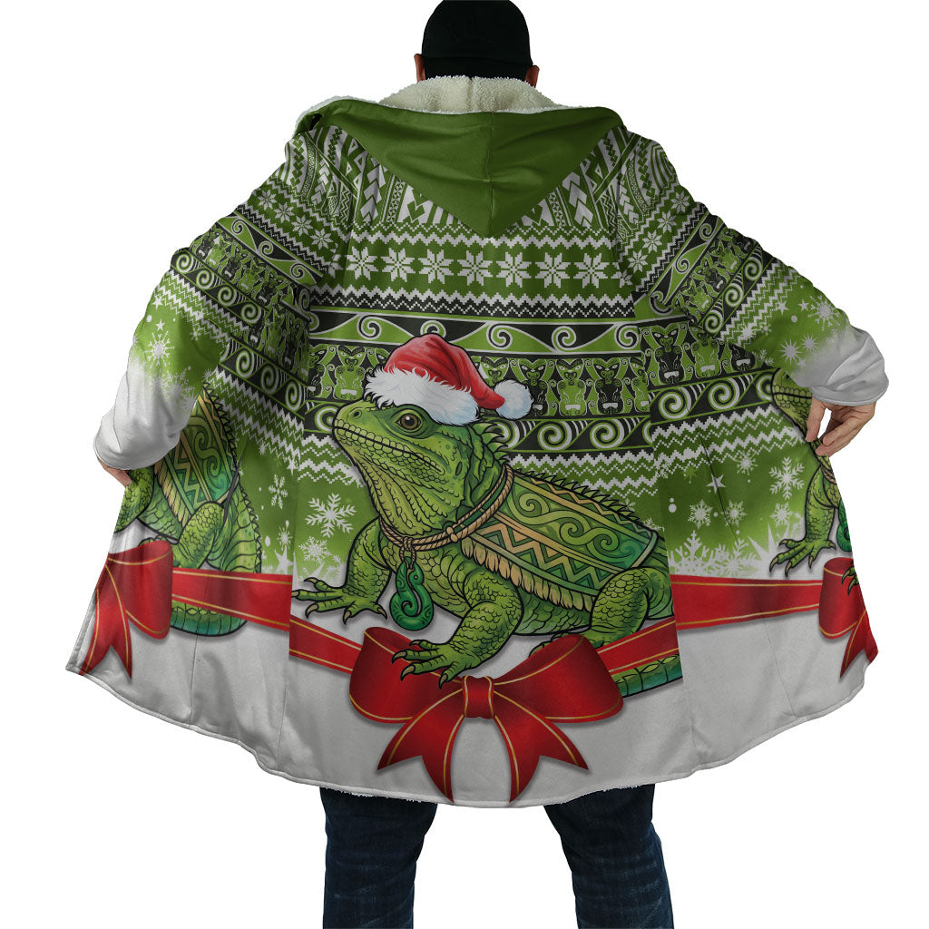 New Zealand Tuatara Christmas Cloak Maori Inspired Knitted Patterns