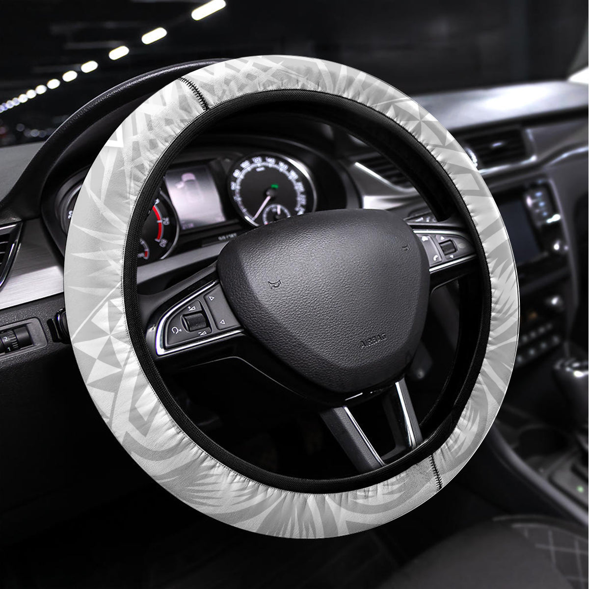 Tonga White Sunday Steering Wheel Cover Tropical Plant With Polynesian Pattern LT9 Universal Fit White - Polynesian Pride