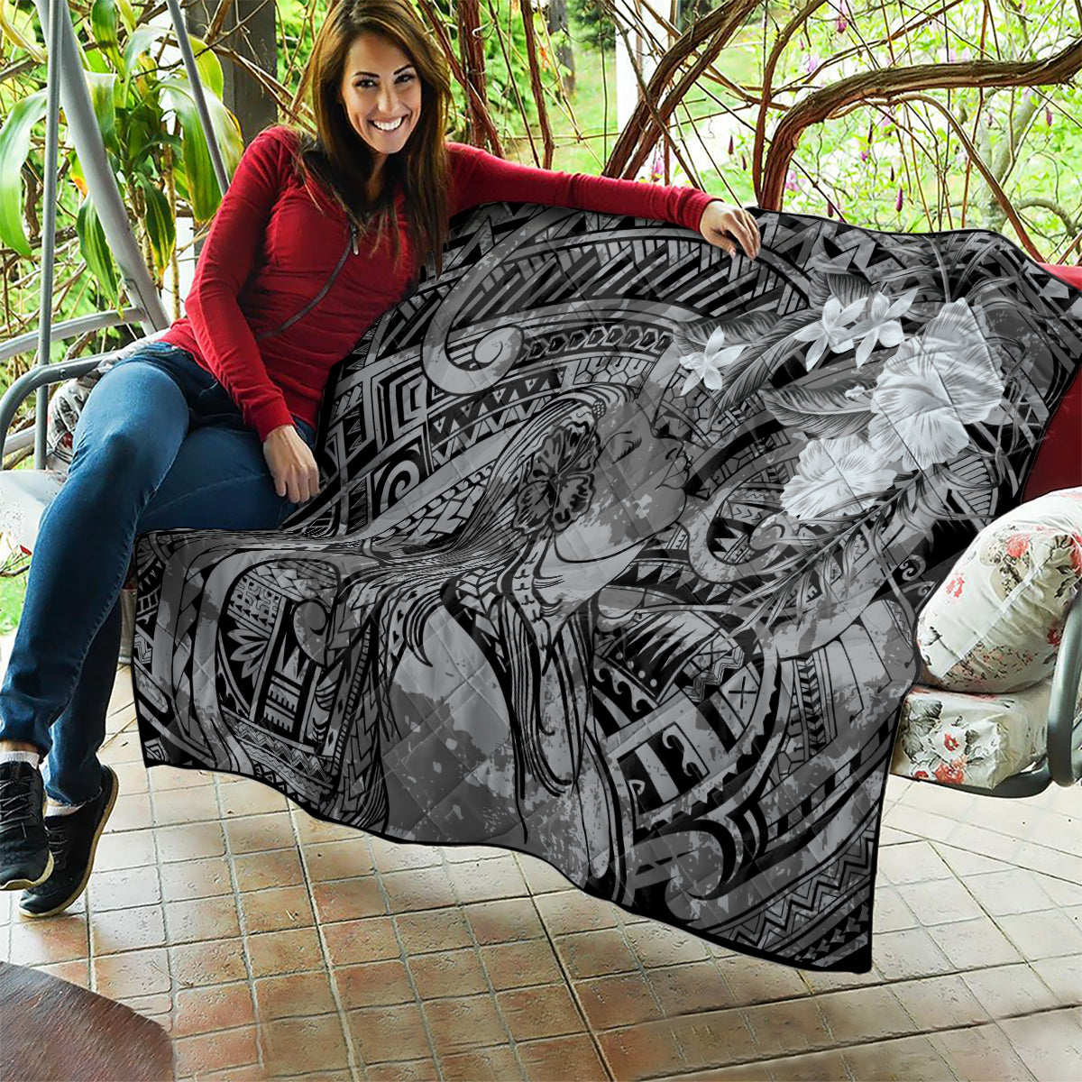 Pacific Beauty Girl Quilt Black Polyneisan Tribal Vintage Motif LT9 - Polynesian Pride