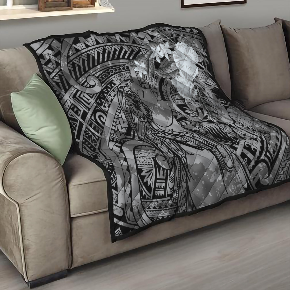 Pacific Beauty Girl Quilt Black Polyneisan Tribal Vintage Motif LT9 - Polynesian Pride