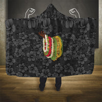 Hawaii Lei Kamehameha Hooded Blanket Ele'ele Seamless Pattern Hibiscus Flower LT9 - Polynesian Pride