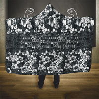 Black Hawaiian Tapa Tribal Hibiscus Hooded Blanket LT9 - Polynesian Pride