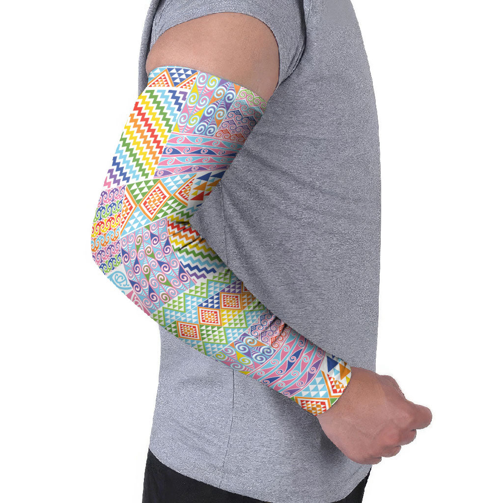 Aotearoa Kowhaiwhai Taniko Patchwork Rainbow Motifs Arm Sleeves