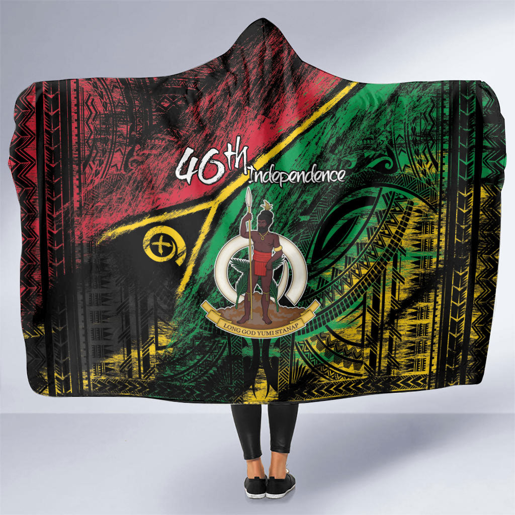 Vanuatu 46th Year Anniversary Hooded Blanket Vintage Grunge Vanuatu Flag Heritage LT9 One Size Black - Polynesian Pride