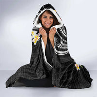 Hau'oli Makahiki Hou Hooded Blanket Aloha Pineapple Tropical Vibe LT9 - Polynesian Pride