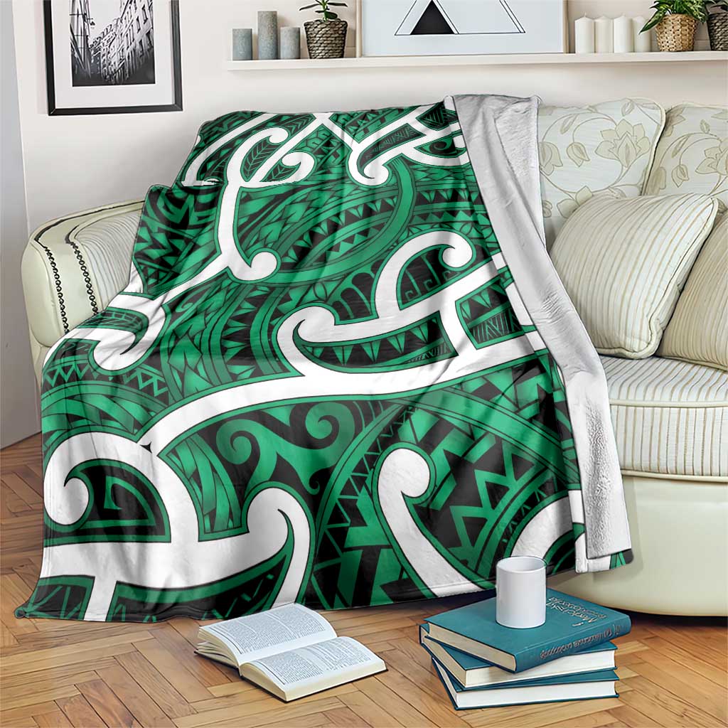 Aotearoa Maori Kowhaiwhai Blanket Kakariki Puhoro and Patiki LT9 Green - Polynesian Pride