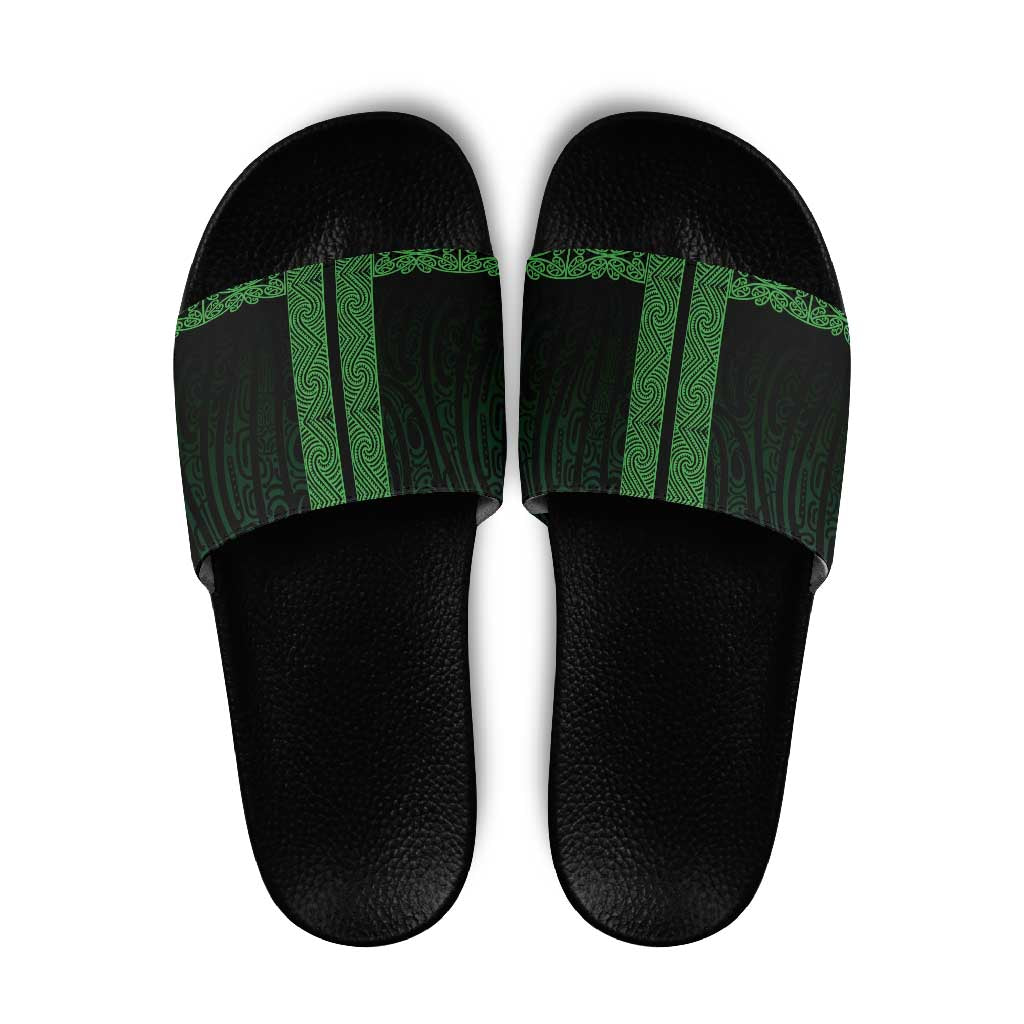 New Zealand Maori Kowhaiwhai Slide Sandals Kakariki Maui and Mangopare LT9 Green - Polynesian Pride