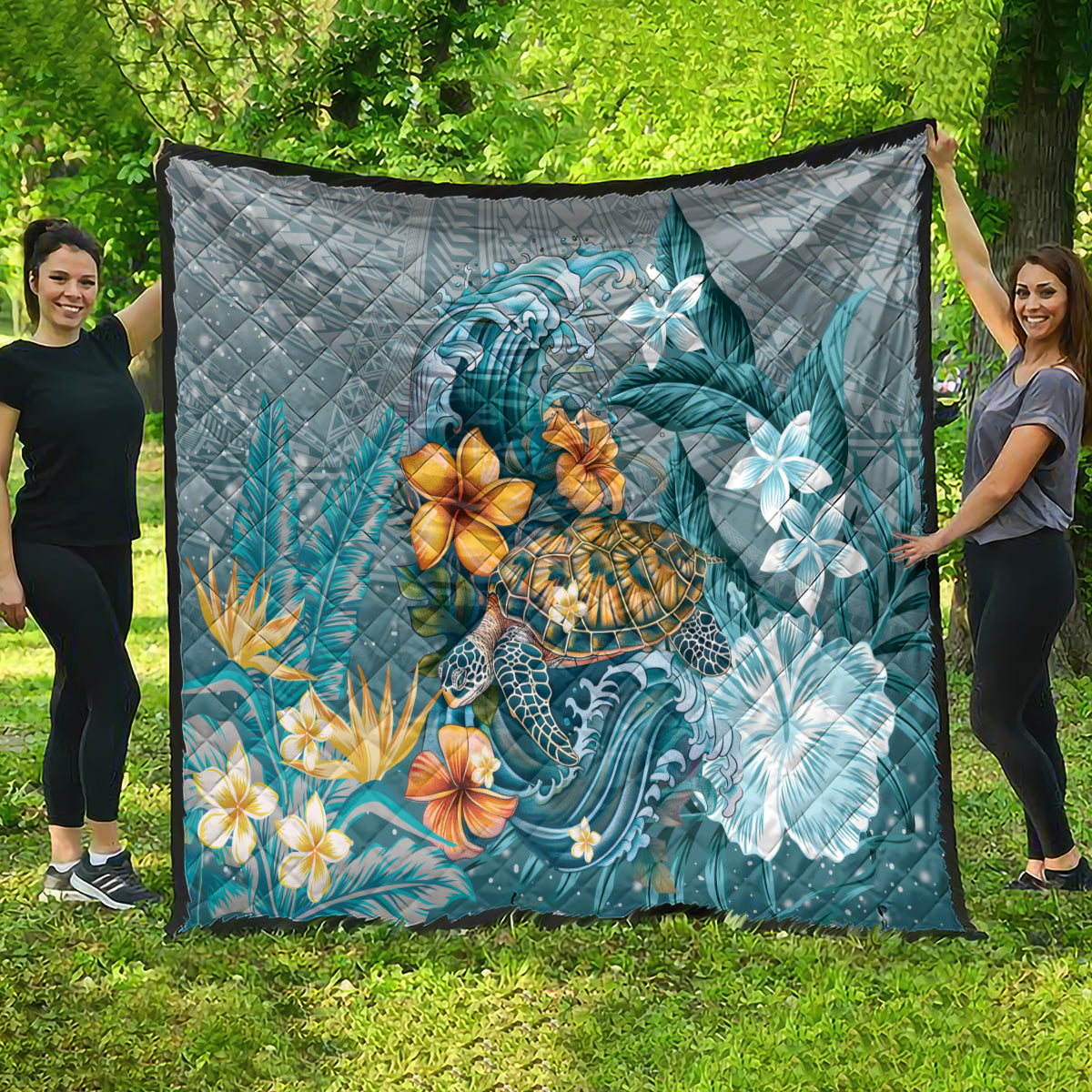 Sea Turtle In The Ocean Quilt with Polynesian Pattern Arty Style LT9 - Polynesian Pride