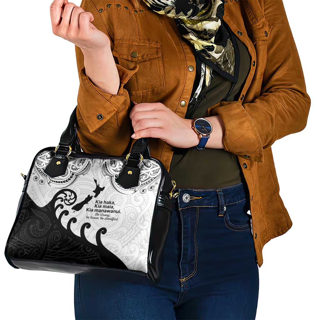 Kia Haka Maori language Shoulder Handbag Te Reo Maori Inspired Art LT9 - Polynesian Pride