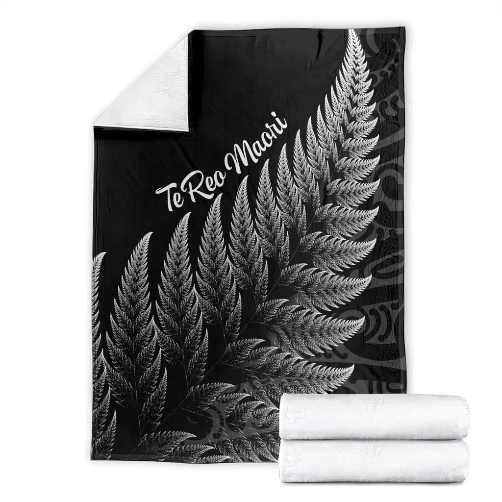 New Zealand Te Reo Mori Blanket Simple Black Fern LT9 - Polynesian Pride