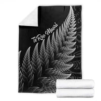 New Zealand Te Reo Mori Blanket Simple Black Fern LT9 - Polynesian Pride