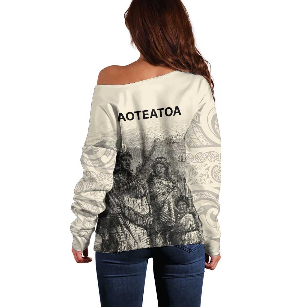 Whanau Maori Language Off Shoulder Sweater Te Reo Maori Inspired Art LT9 - Polynesian Pride