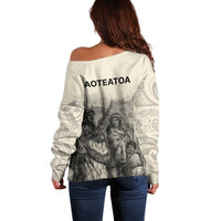 Whanau Maori Language Off Shoulder Sweater Te Reo Maori Inspired Art LT9 - Polynesian Pride