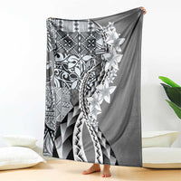 Aloha Vintage Plumeria Hawaiian Tapa Pattern Blanket Gray Hawaiian Tapa Pattern LT9 - Polynesian Pride