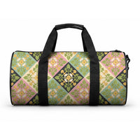 Seamless Pattern Puakenikeni and Kalo Duffle Bag LT9 One size Beige - Polynesian Pride