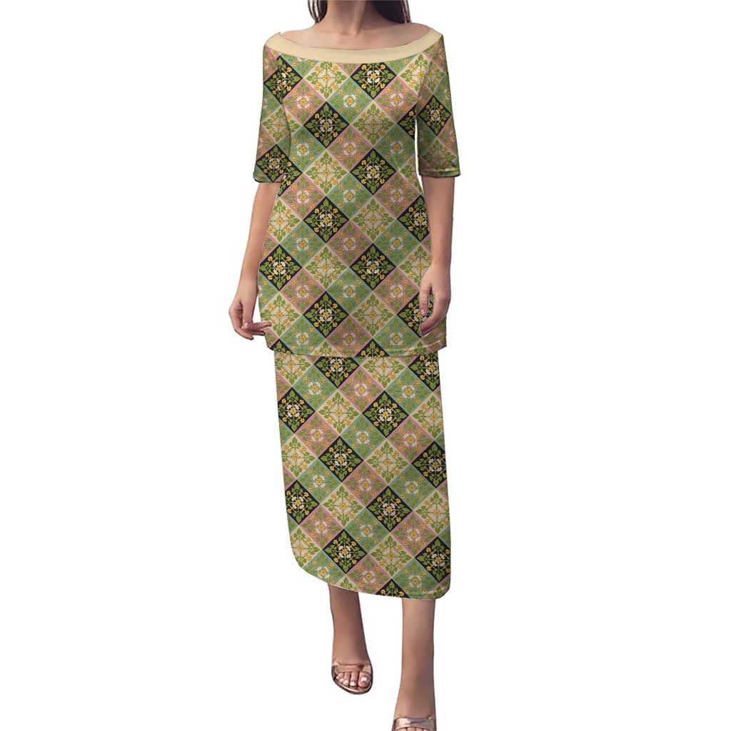 Seamless Pattern Puakenikeni and Kalo Puletasi LT9 Long Dress Beige - Polynesian Pride