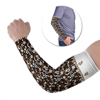 Fiji Bati Arm Sleeves Masi-inspired Tapa Pattern LT9 Set of 2 Brown - Polynesian Pride