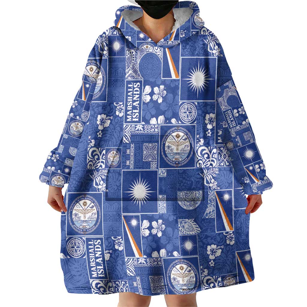 Marshall Islands Merry Christmas Wearable Blanket Hoodie Pacific Patchwork Xmas Vibes LT9 - Polynesian Pride