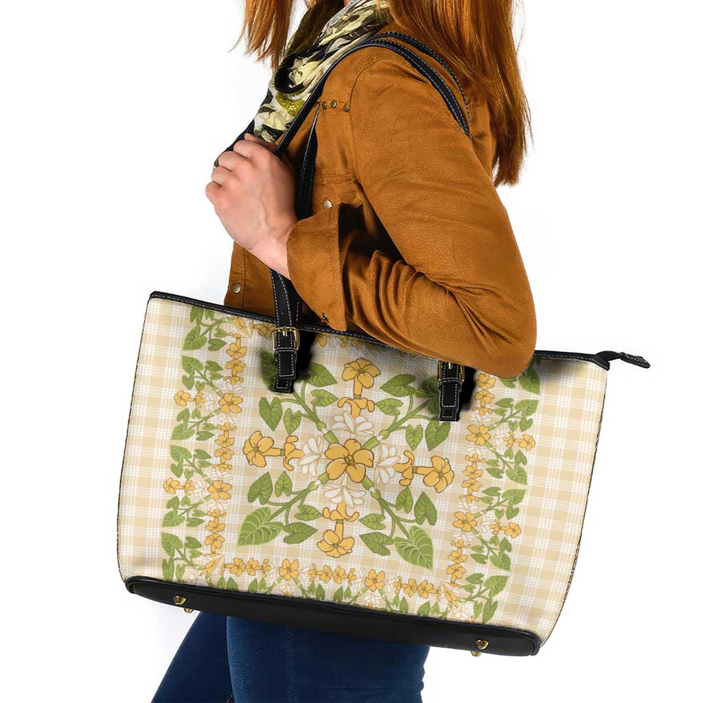 Squares Puakenikeni and Kalo Leather Tote Bag Beige Palaka Hawaiian Quilt Pattern LT9 Beige - Polynesian Pride