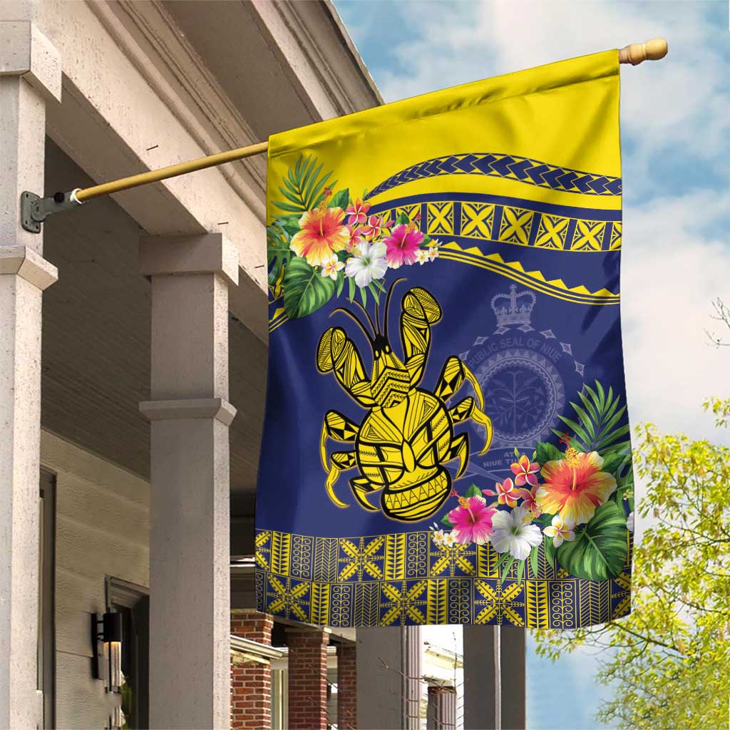 Niue Coconut Crab Garden Flag Rock of Polynesia LT9 House Flag Gold - Polynesian Pride