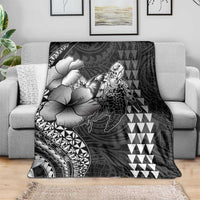 Hawaiian Sea Turtle Blanket Black Hibiscus Flowers and Kakau Pattern LT9 - Polynesian Pride